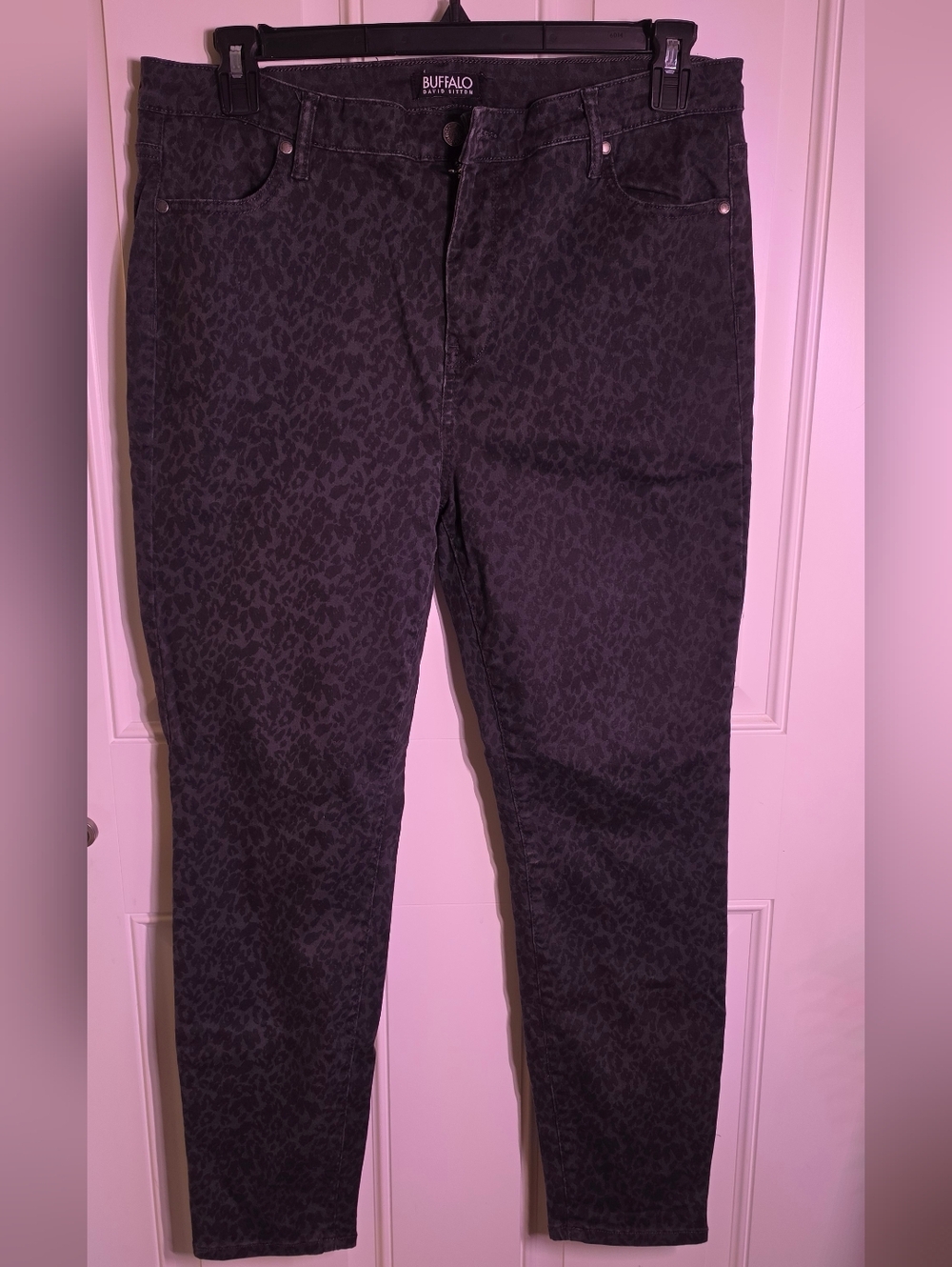 Women’s Grey/Black Leopard Print Skinny Jeans